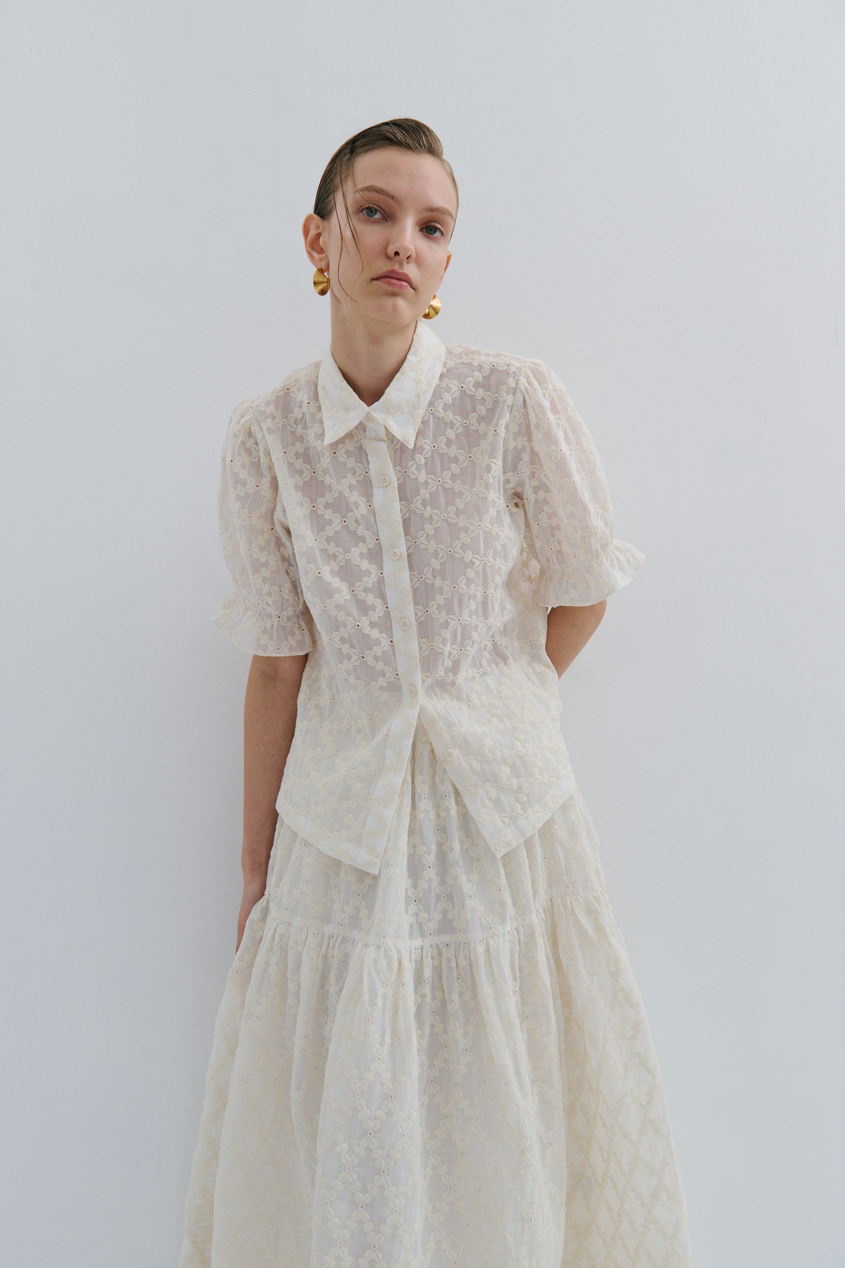 Teacup Short-sleeved Shirt White Queen