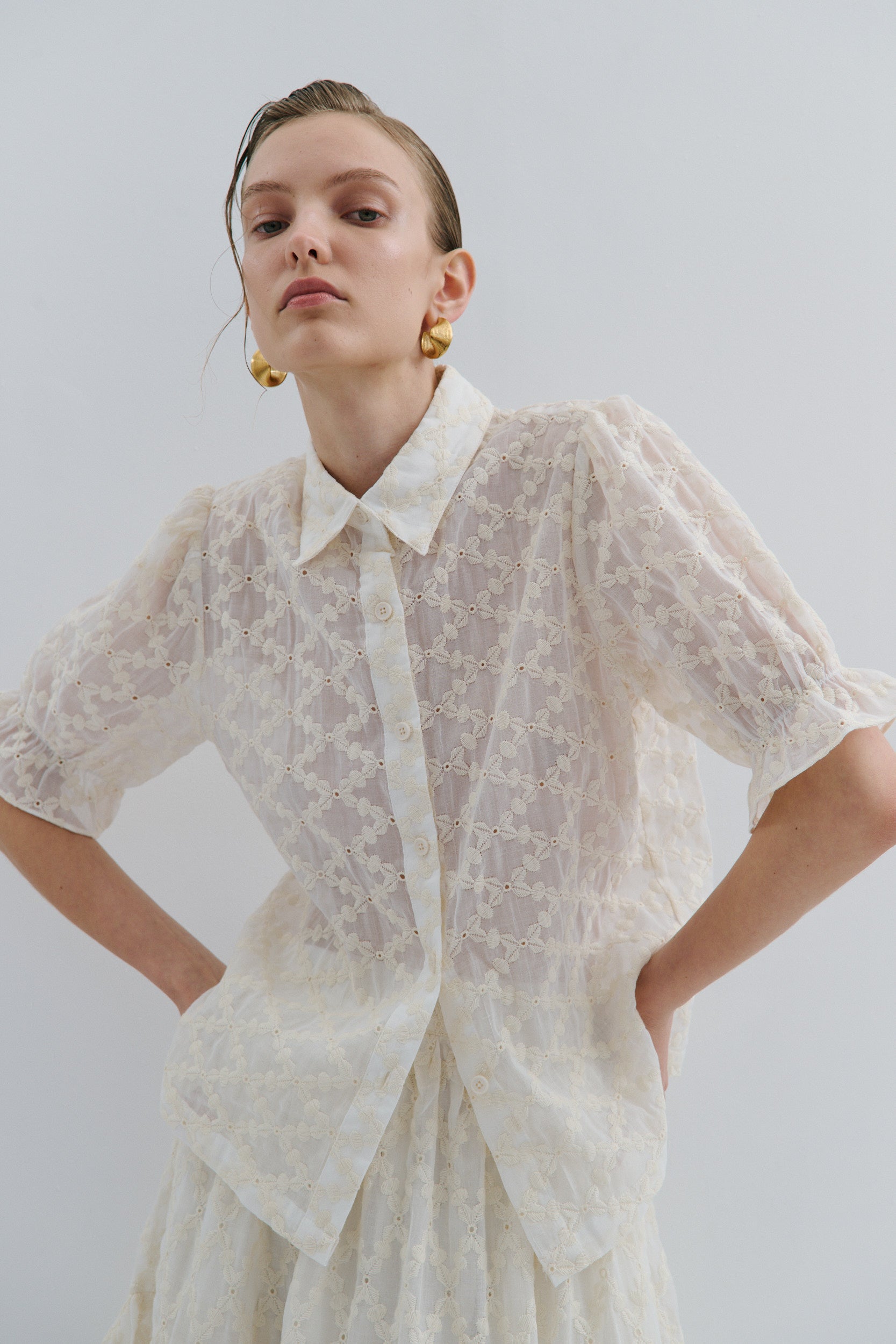 Teacup Short-sleeved Shirt White Queen